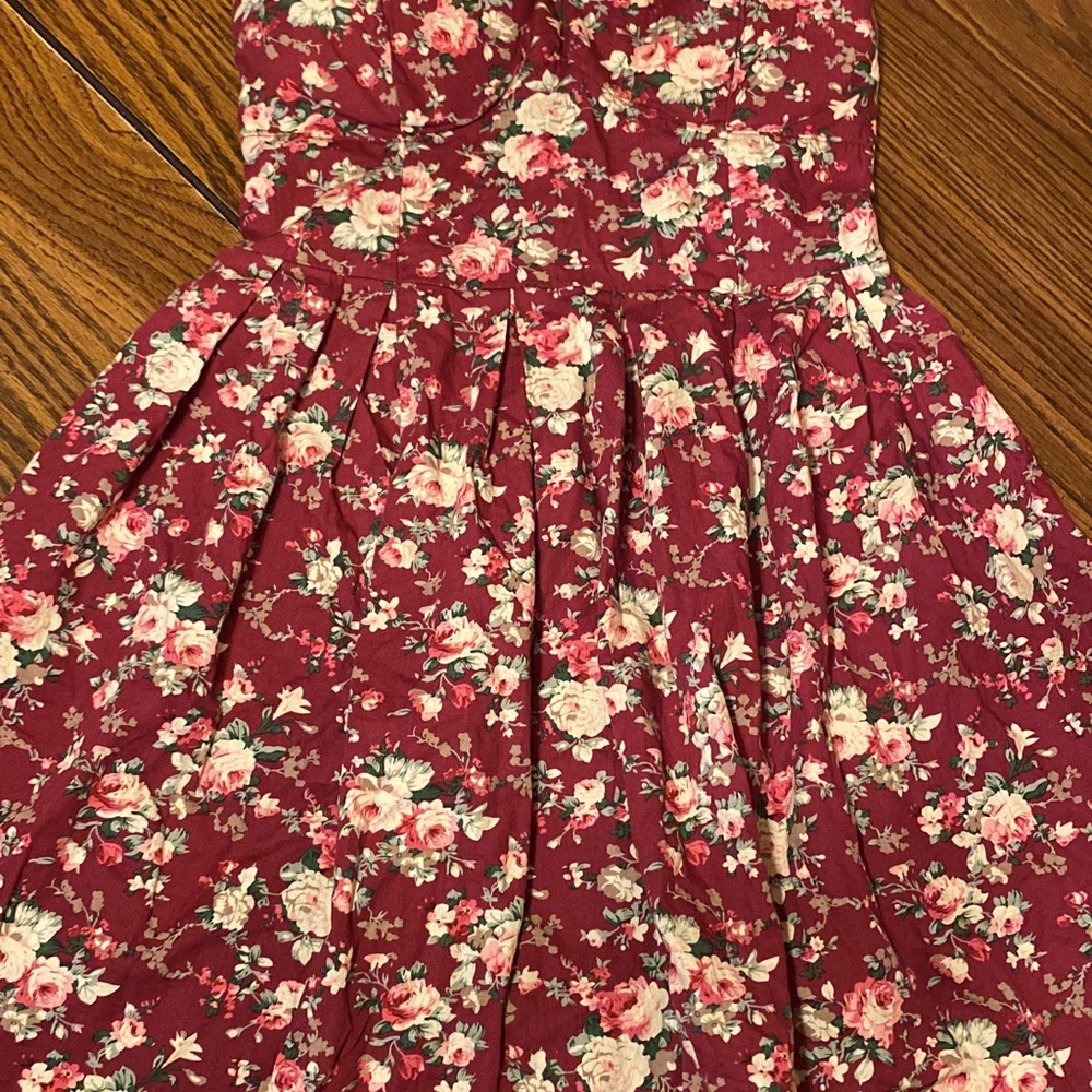 Forever 21 strapless medium mini dress 👗 like new EUC
